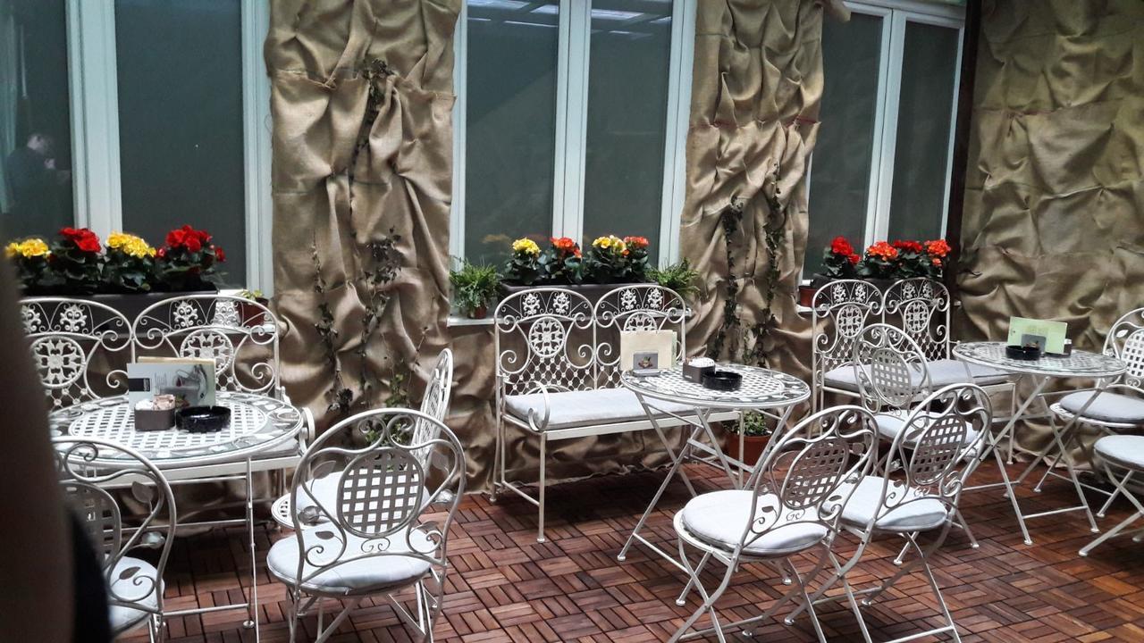 Boutique Hostel Kings N' Queens Zagreb Exteriör bild