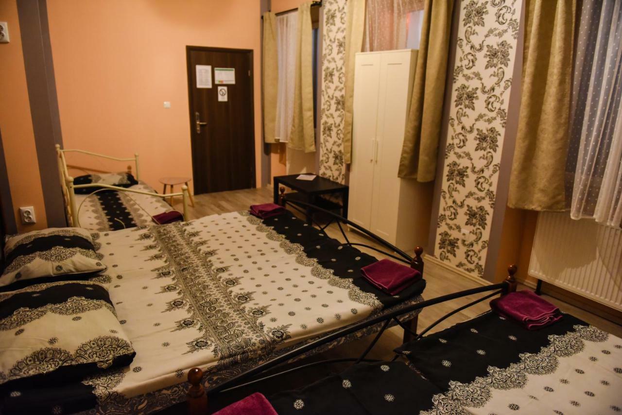 Boutique Hostel Kings N' Queens Zagreb Exteriör bild